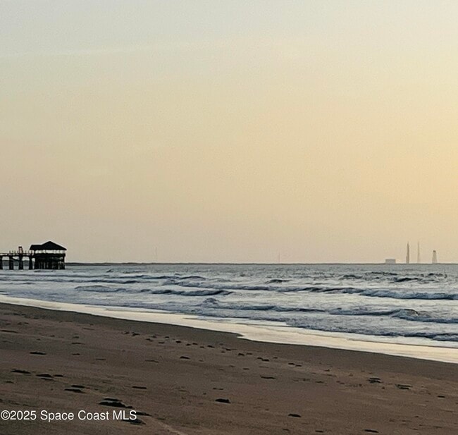 Building Photo - 4850 Ocean Beach Blvd