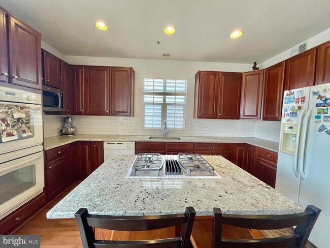 Building Photo - 23110 Mistflower Dr