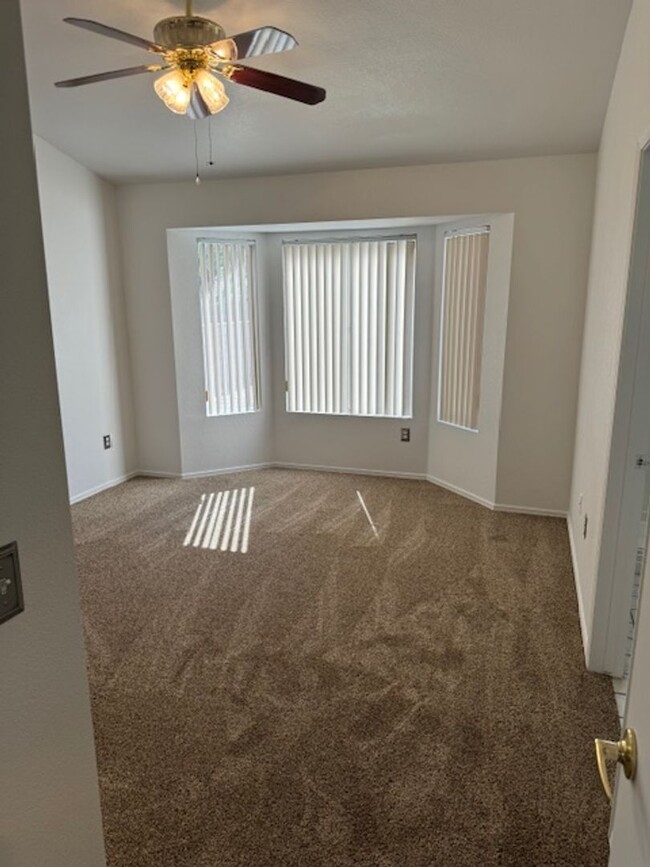 Building Photo - 2 Bedroom located in Sun City Summerlin 55+