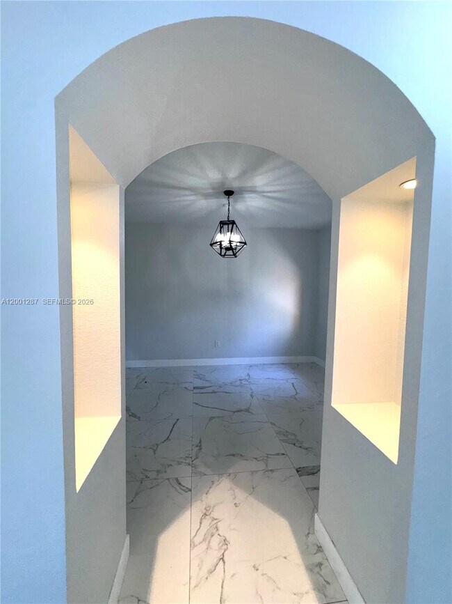 Building Photo - 21405 Ingraham Ave Rd