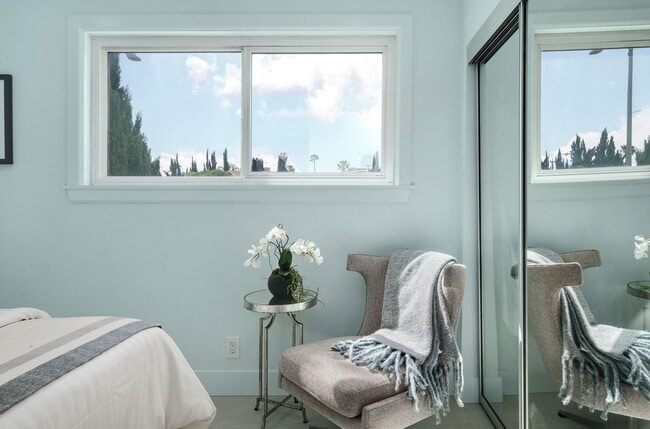 Building Photo - 11670 W Sunset Blvd