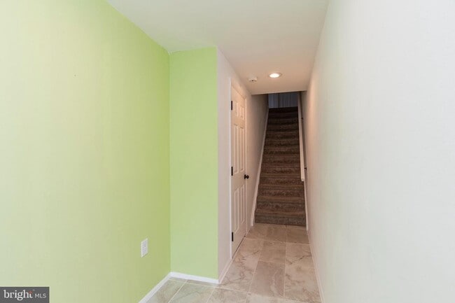 Building Photo - 1209 Brown St