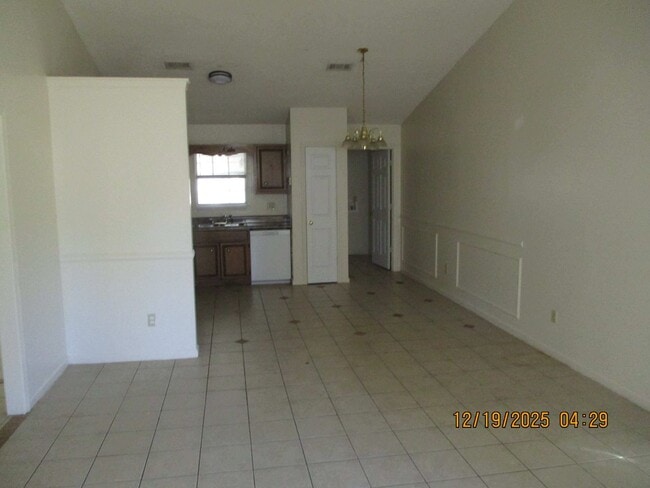 Building Photo - 117 Augusta Ct