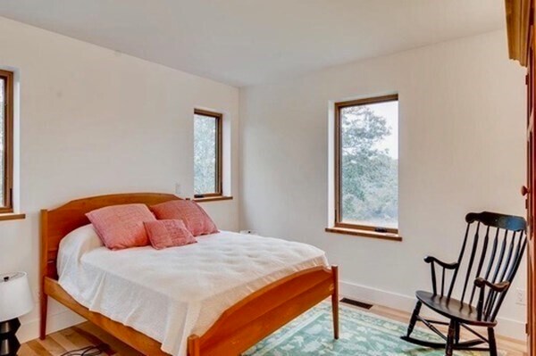 Building Photo - 15 Loon Ln
