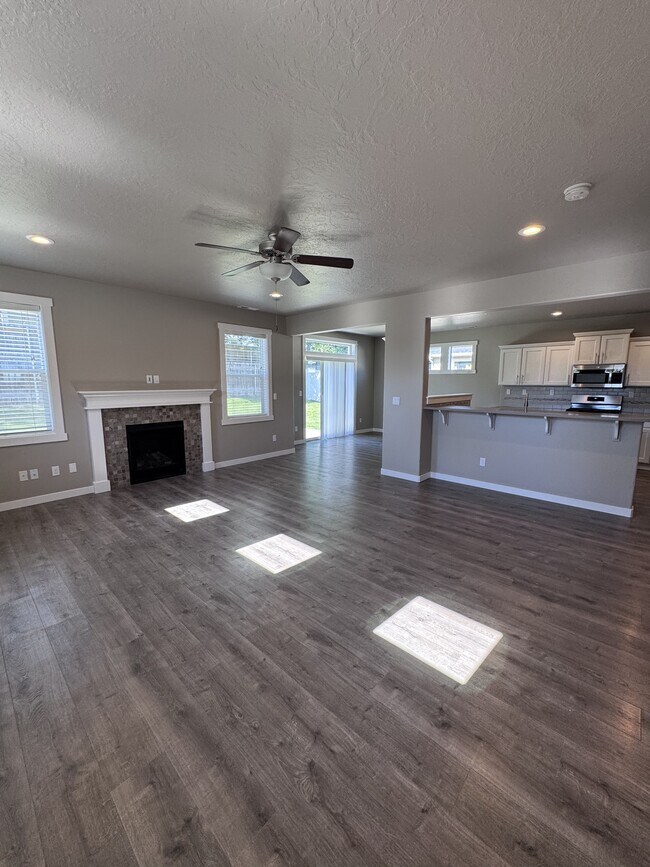Building Photo - 9543 W Goldenpond Ct