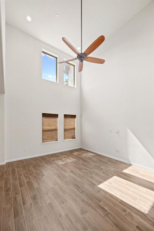 Building Photo - 2304 S Lakeline Blvd