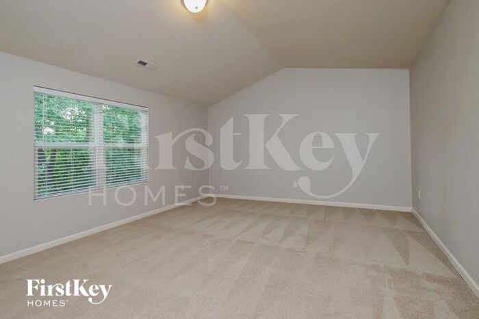 Building Photo - 136 Harmon Mill Ct