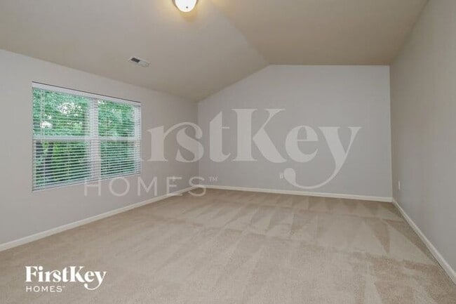 Building Photo - 136 Harmon Mill Ct