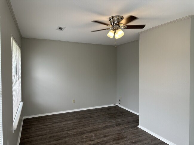 Building Photo - 2485 W Jane Cir Dr
