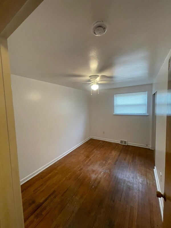 Building Photo - 2333 Benson St