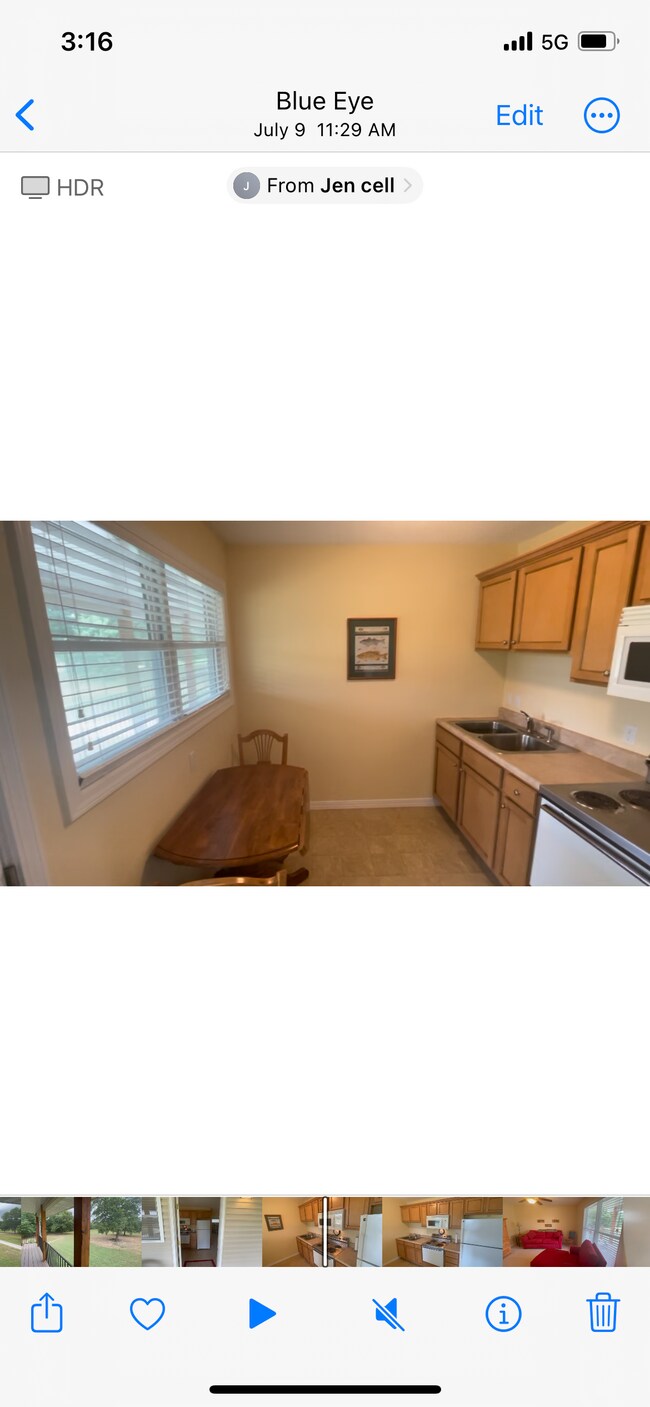 Building Photo - 134 Lake Village Ln