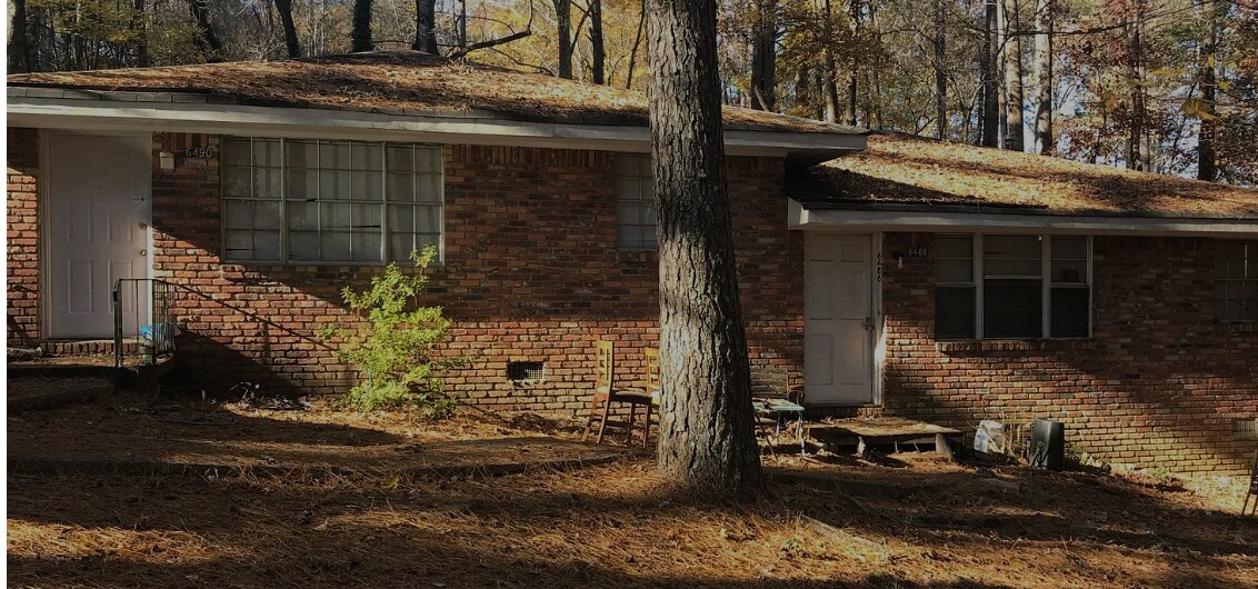 Exterior View 1 - 6486 Raymond Dr