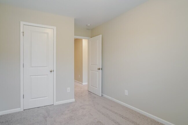 Building Photo - 385 Stone Arbor Wy