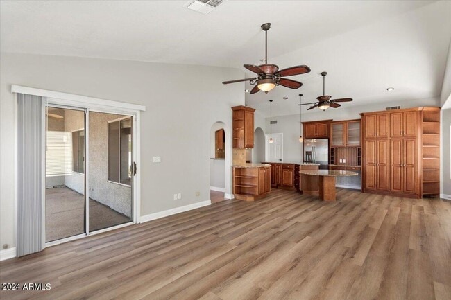 Building Photo - 15461 E Golden Eagle Blvd