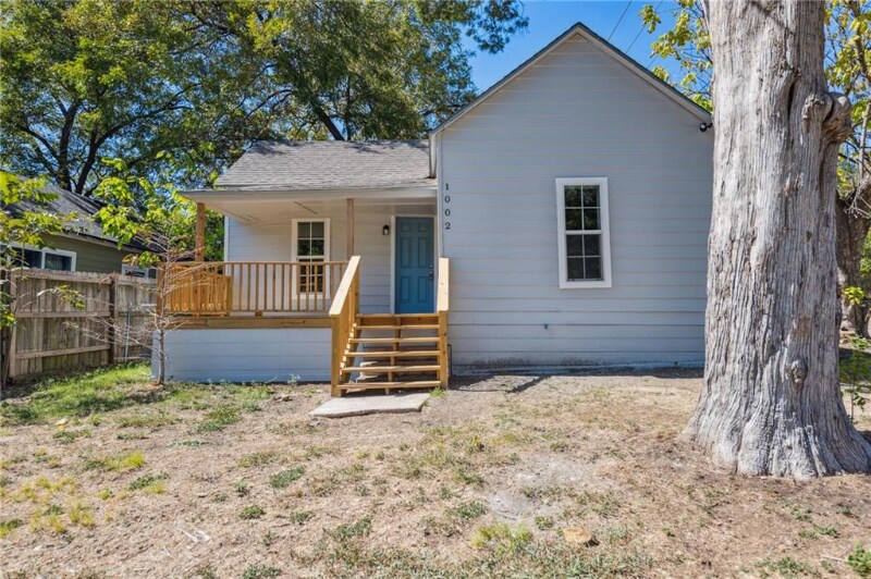 Primary Photo - 1002 S 2nd St