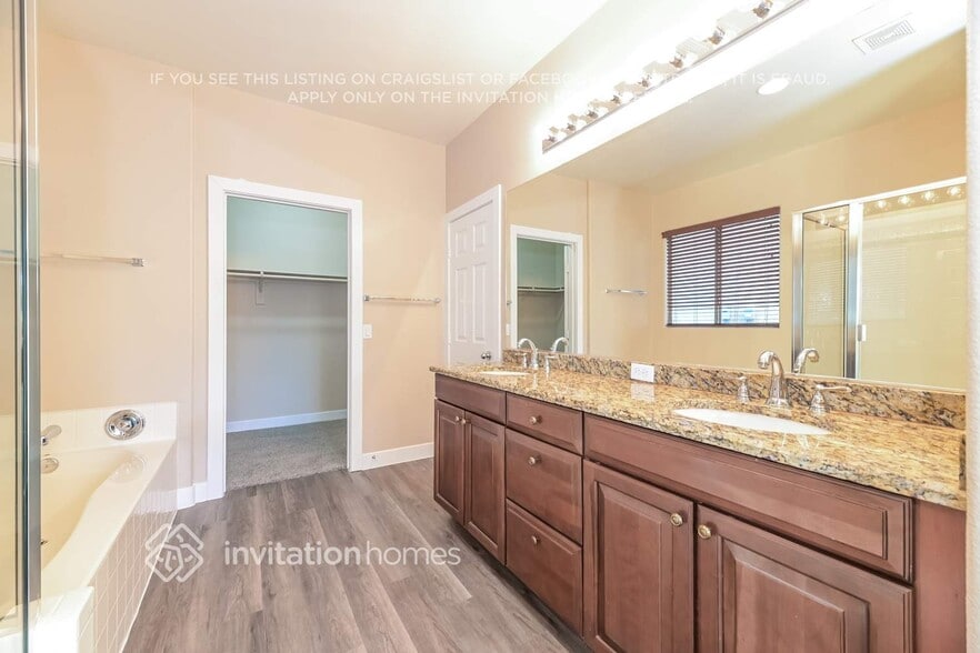 Building Photo - 1905 Chase Glenn Ct