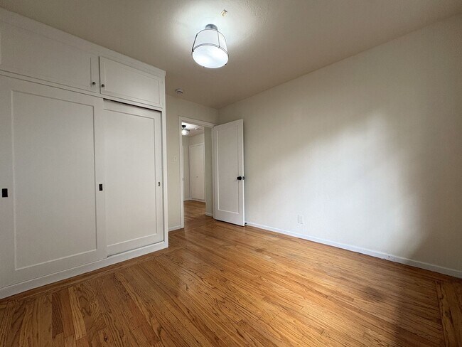 Building Photo - Charming 3-Bedroom Home on Embarcadero Roa...