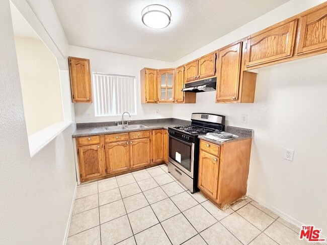 Building Photo - 138 W 93rd St