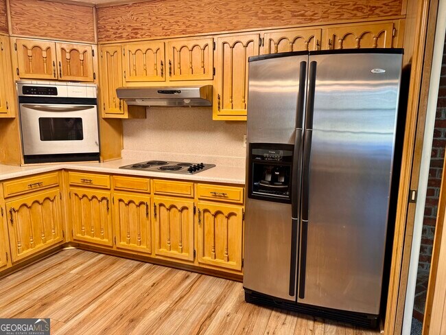 Building Photo - 3710 Creekview Cir