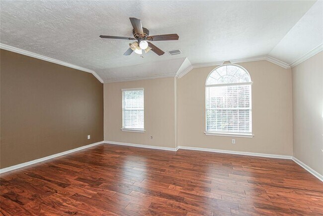 Building Photo - 143 W Burberry Cir