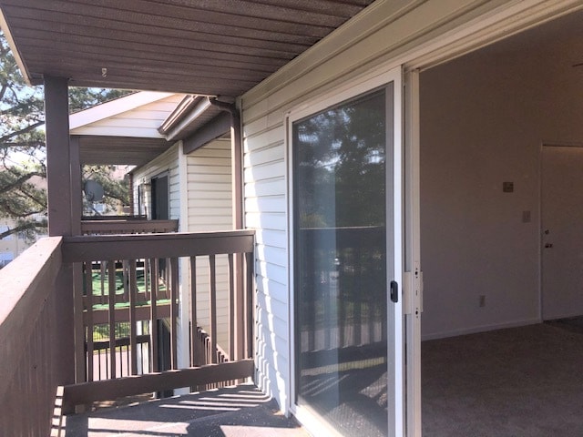 Private 3rd floor balcony - 22 Wells Ct