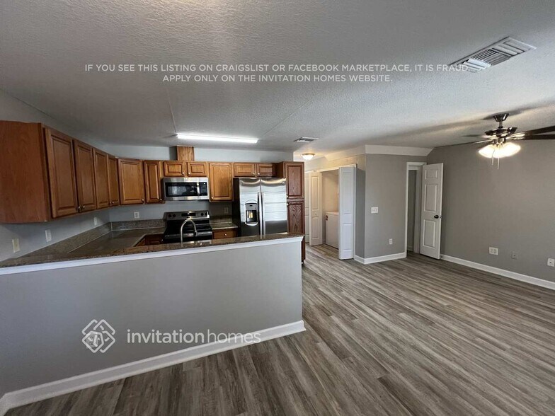 Building Photo - 102 Carol Susan Ln