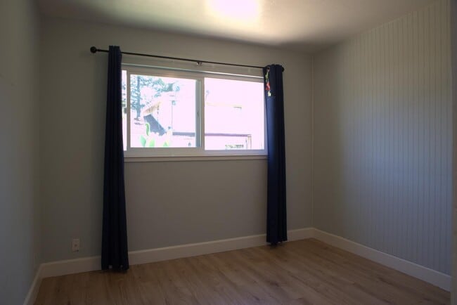 Building Photo - 20231 Merrick Dr