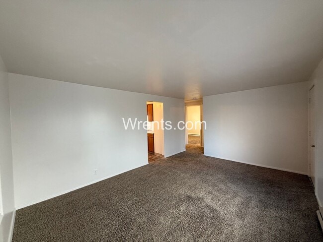 Building Photo - Charming 2 Bedroom • 1 Bath Home in Shadle