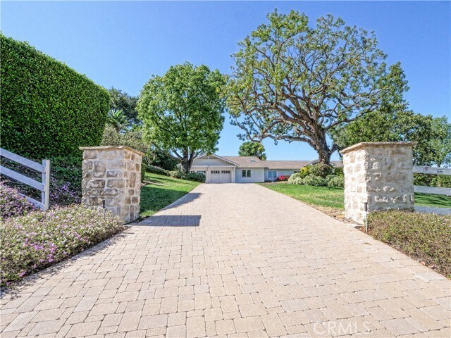 Building Photo - 67 Eastfield Dr