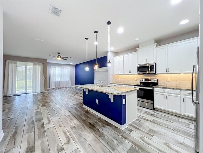 Building Photo - 12043 White Wave Point