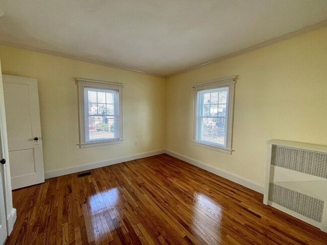 Building Photo - 222 Holbrook Rd