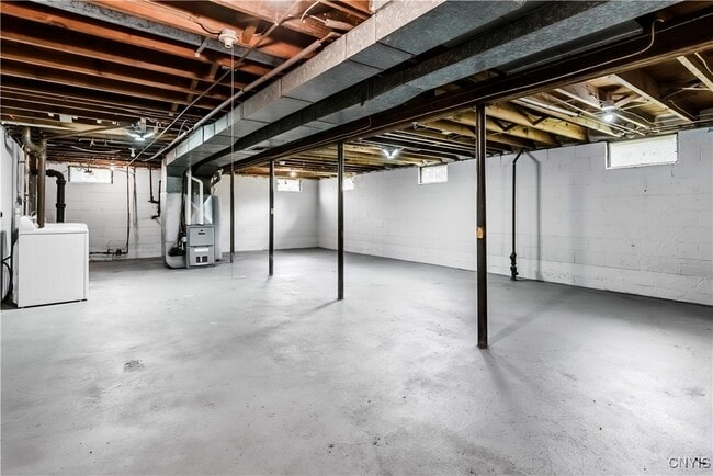 Building Photo - 222 Wilber St
