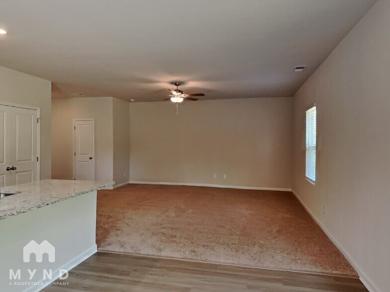 Building Photo - 173 Taverners Ln