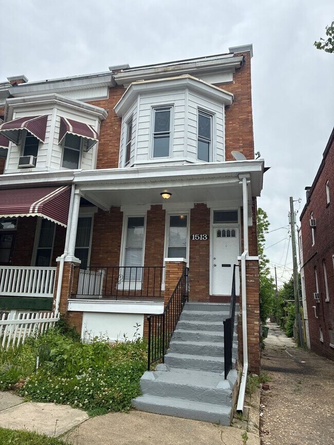 Building Photo - 1513 N Ellamont St
