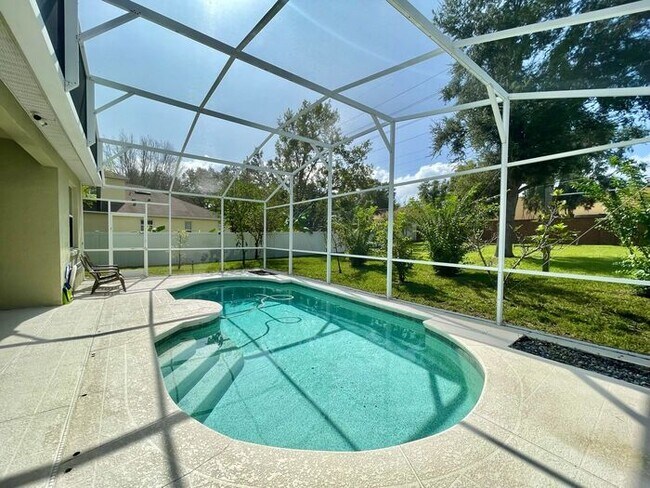 Building Photo - Gorgeous 3/2 Pool Home in Apopka's Parkside at Errol Estate!