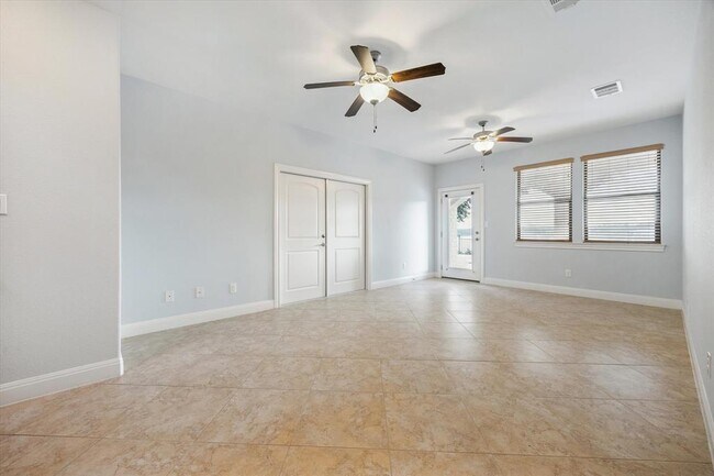 Building Photo - 17813 Kingfisher Ridge Dr