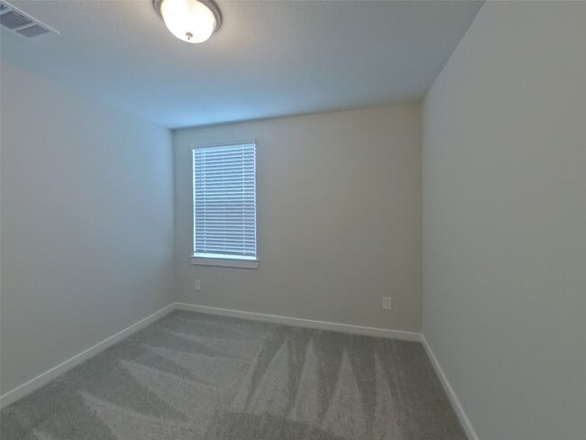 Building Photo - 9835 Willow Creek Commerce Dr