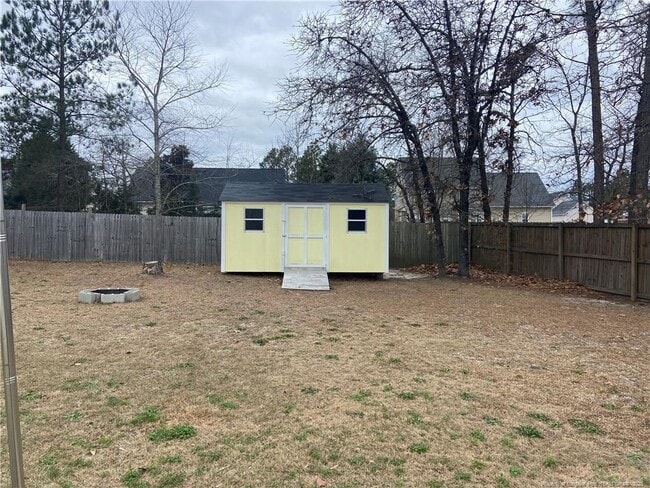 Building Photo - 50 Breezewood Dr