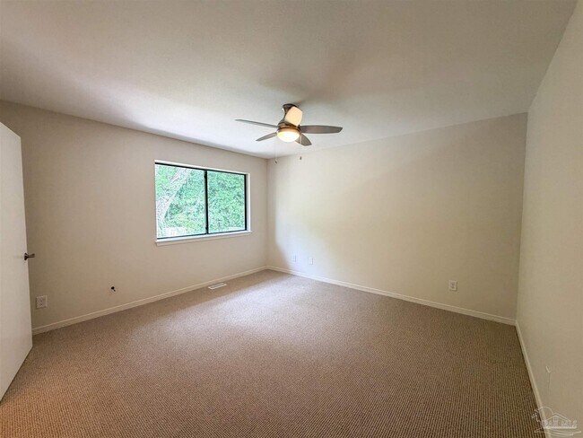 Building Photo - 4221 Brookside Dr