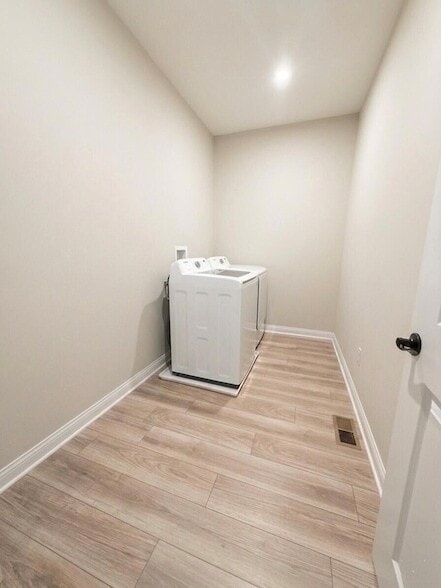 Building Photo - 6800 Green Isle Ln