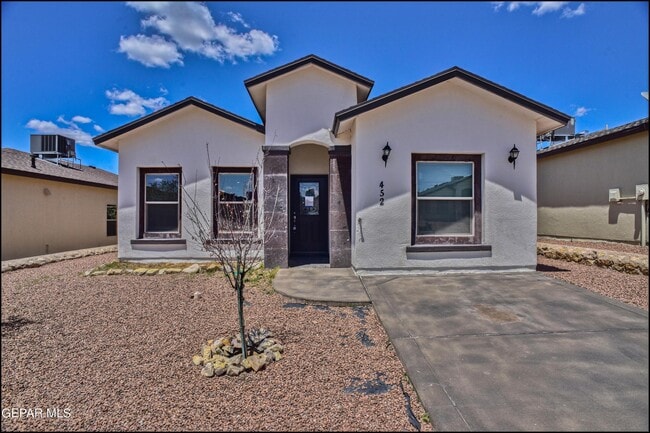 Building Photo - 452 Isaias Ave.