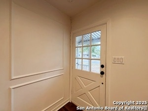 Building Photo - 127 Larchmont Dr