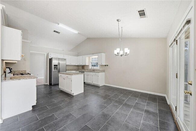 Building Photo - 3070 Bugle Dr