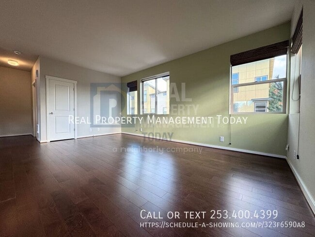 Building Photo - 303 Chelan Ave NE