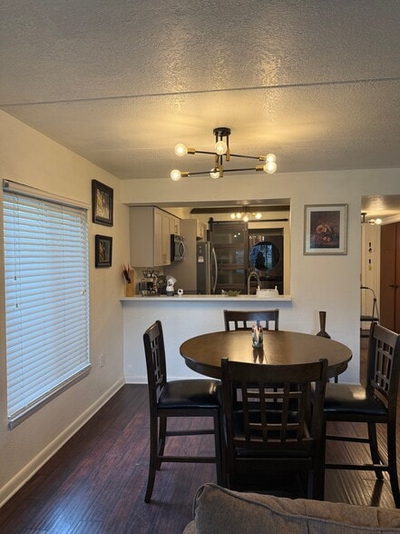 Building Photo - 4410 White Pine Ave