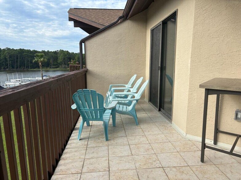 Building Photo - 3806 Spinnaker Dr