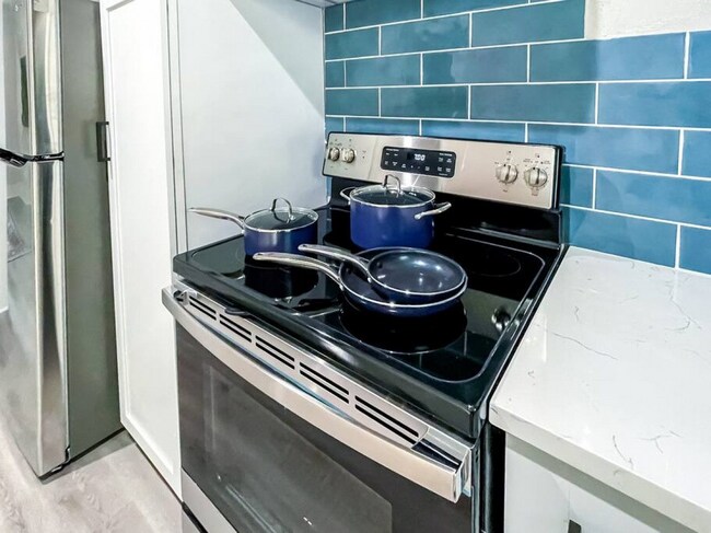 Building Photo - 1108 Center St