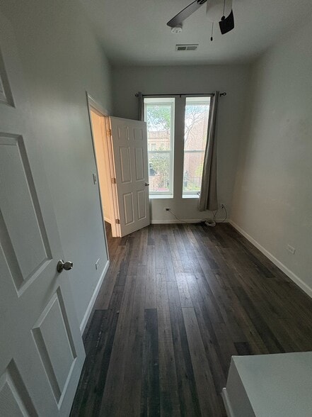 Building Photo - 1316 S Millard Ave