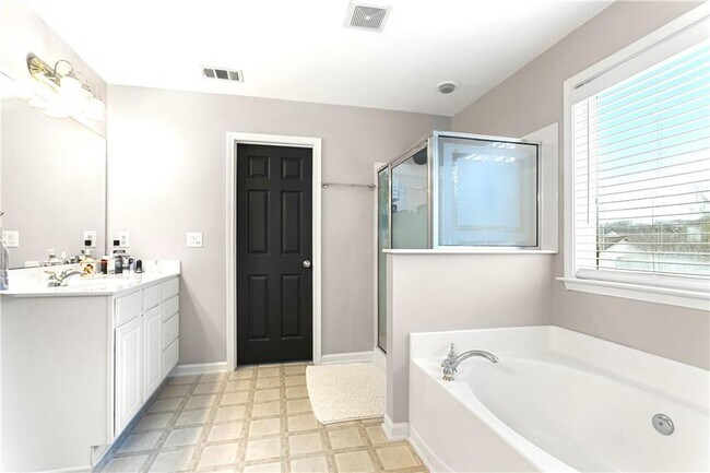 Building Photo - 3538 Old Towne Ln