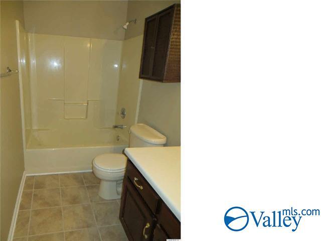 Building Photo - 111 Capote Dr